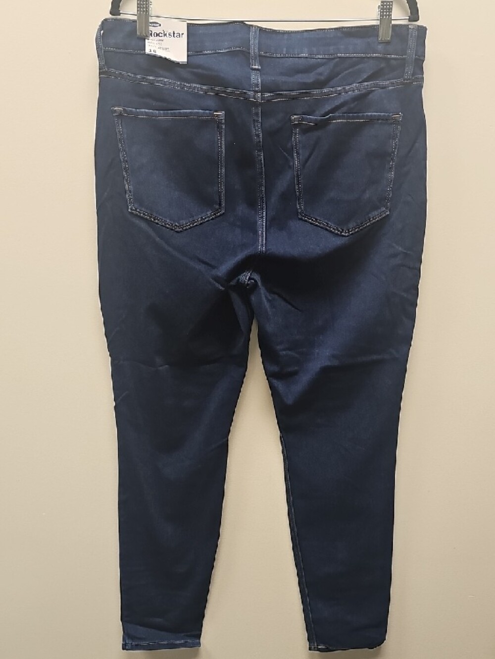 Old Navy Women’s Dark Blue Skinny Jeans - Picture 2 of 4